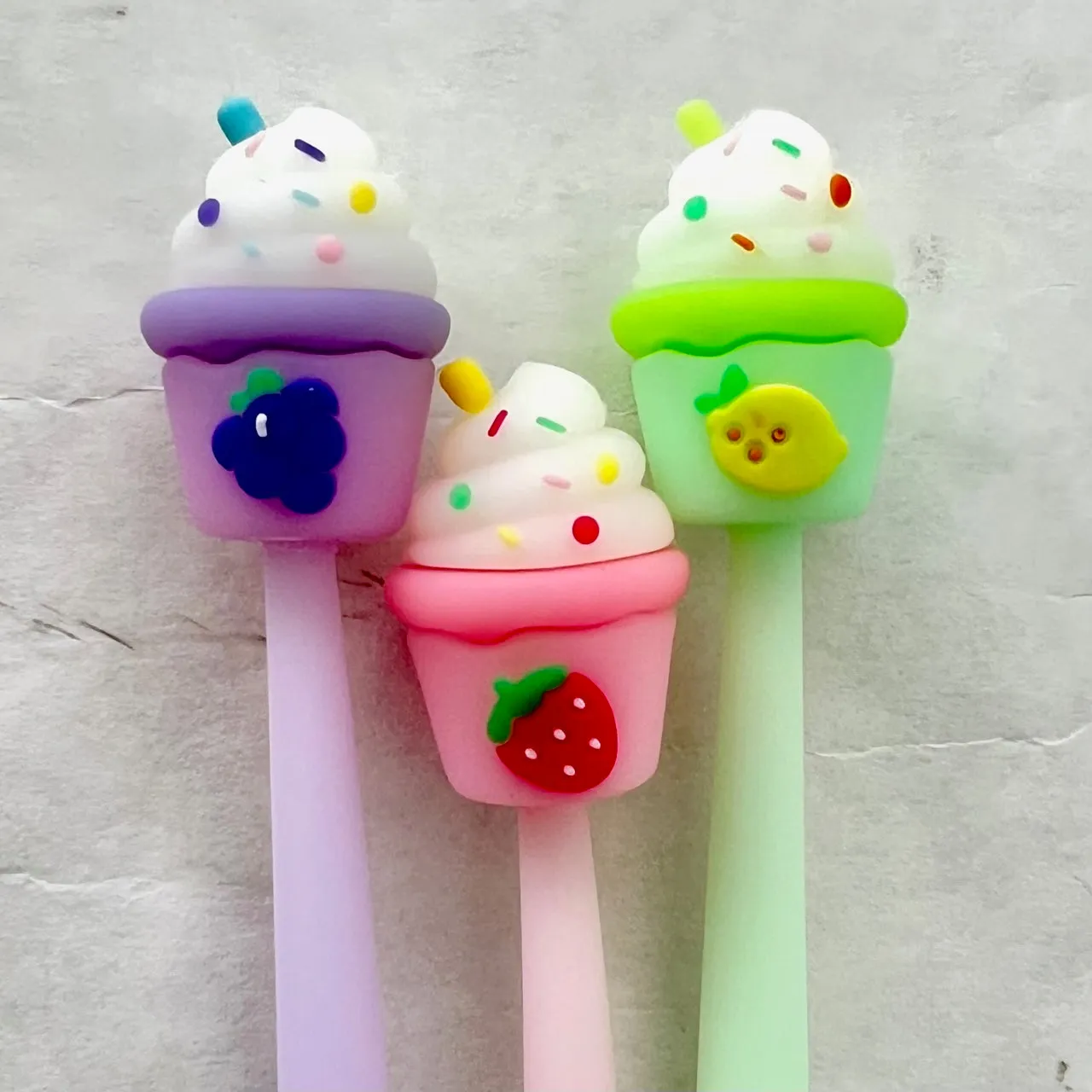 22566 ICE CREAM WIGGLE GEL PEN-24