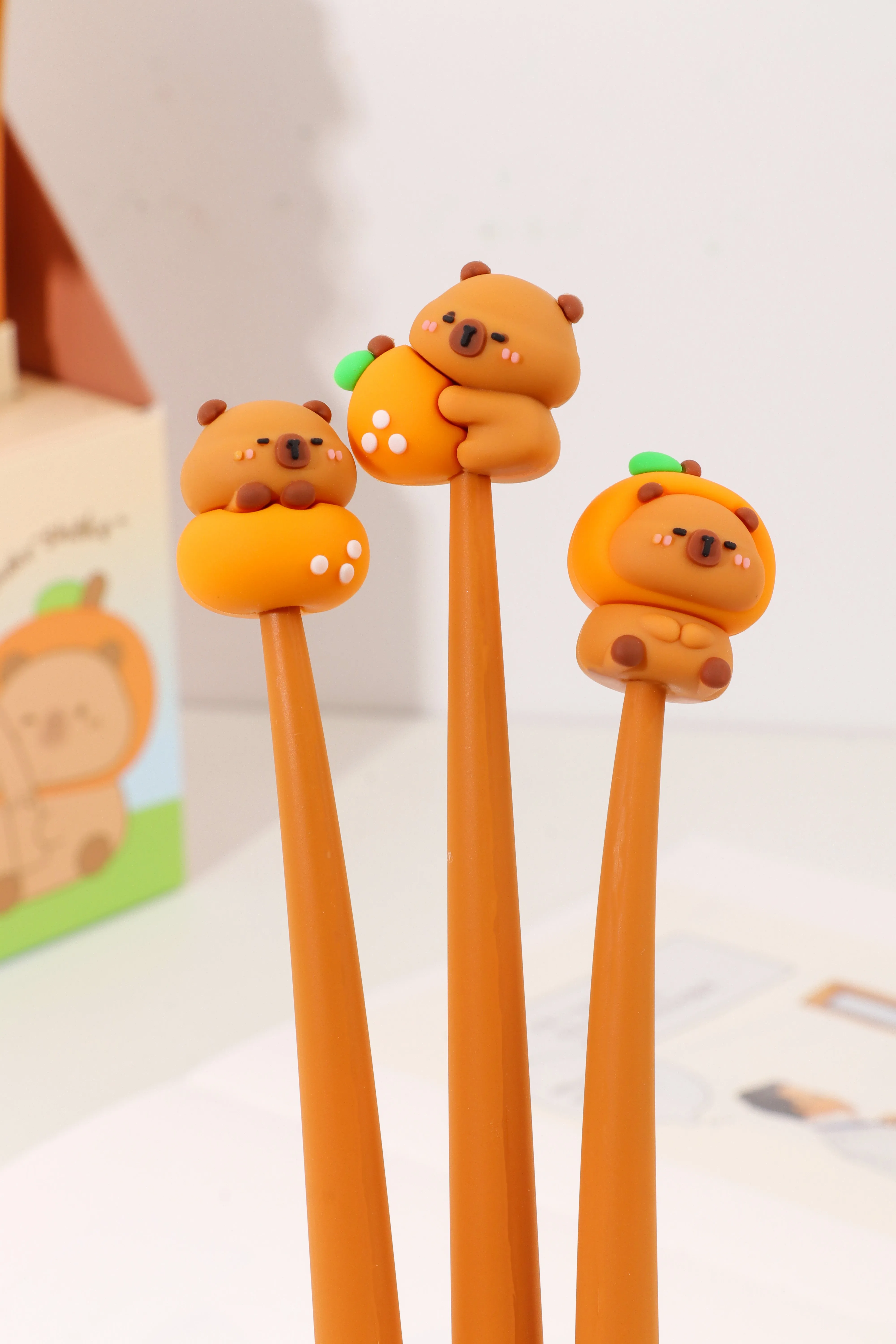 22646 CAPYBARA WIGGLE GEL PEN-24