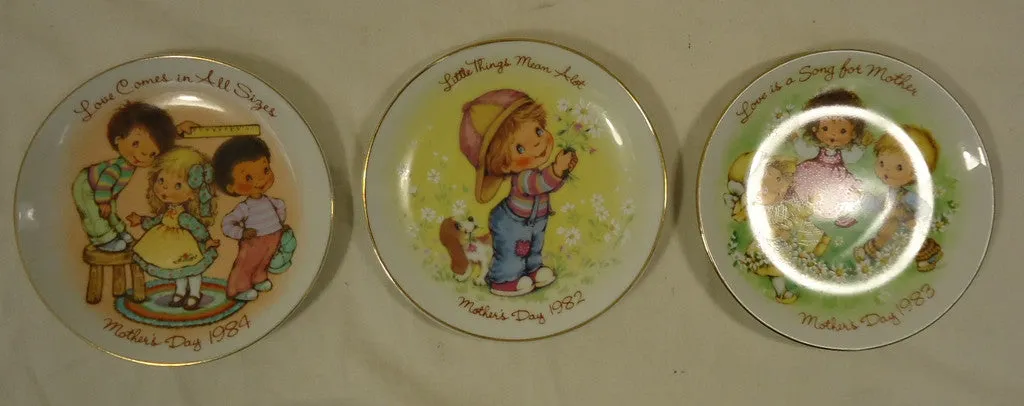 Avon 012-18a Vintage Mothers Day Plates 5in Qty 3 Porcelain -- New