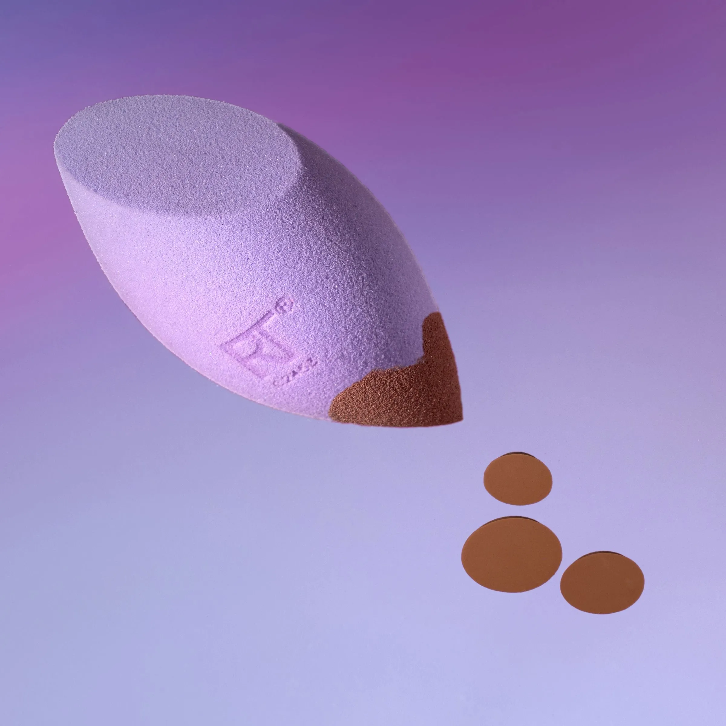 Sunrise To Sunset Miracle Concealer Sponge