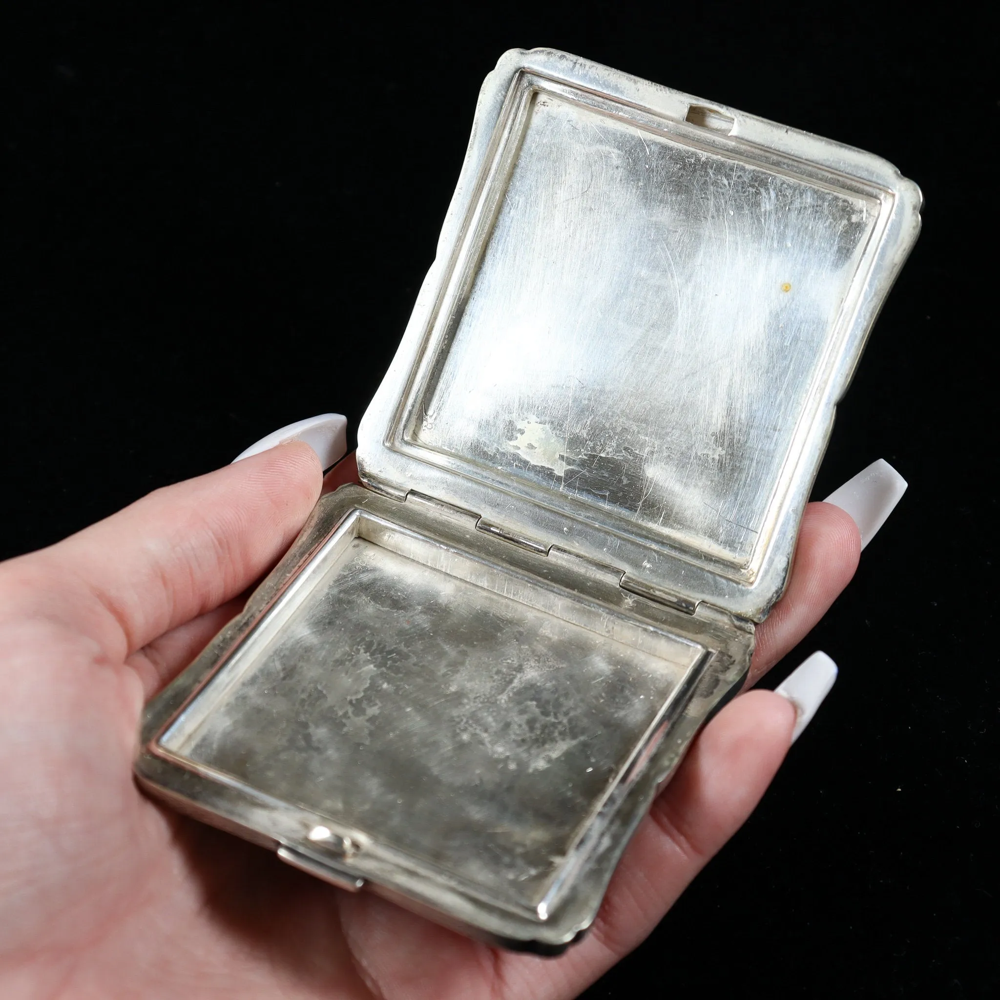 Vintage Sterling Silver Floral Engraved Powder Case Compact